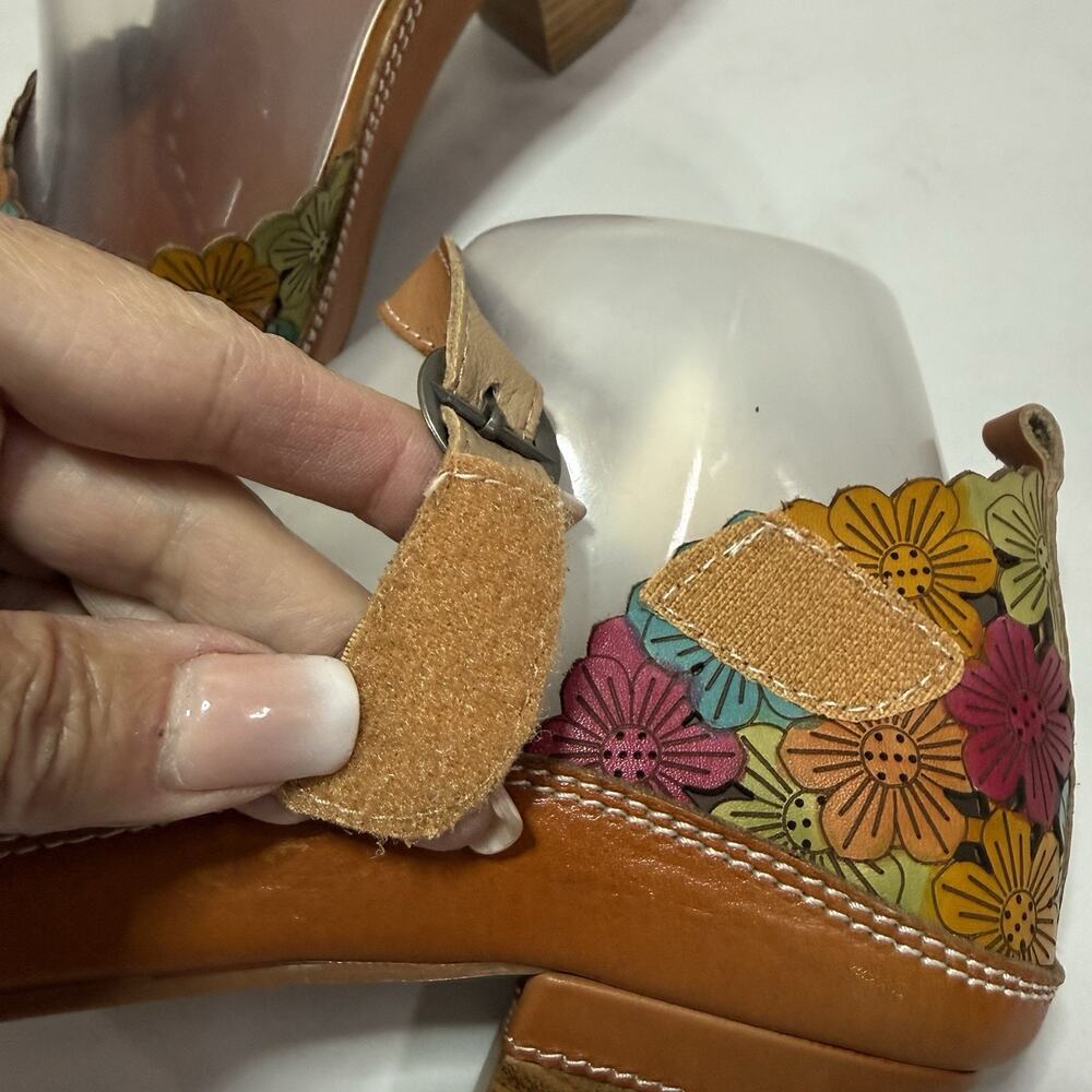 L'Artiste by Spring Step AVNIA Floral Sandals Size 38 Camel Multi 2.5” Heel NEW - Picture 6 of 12